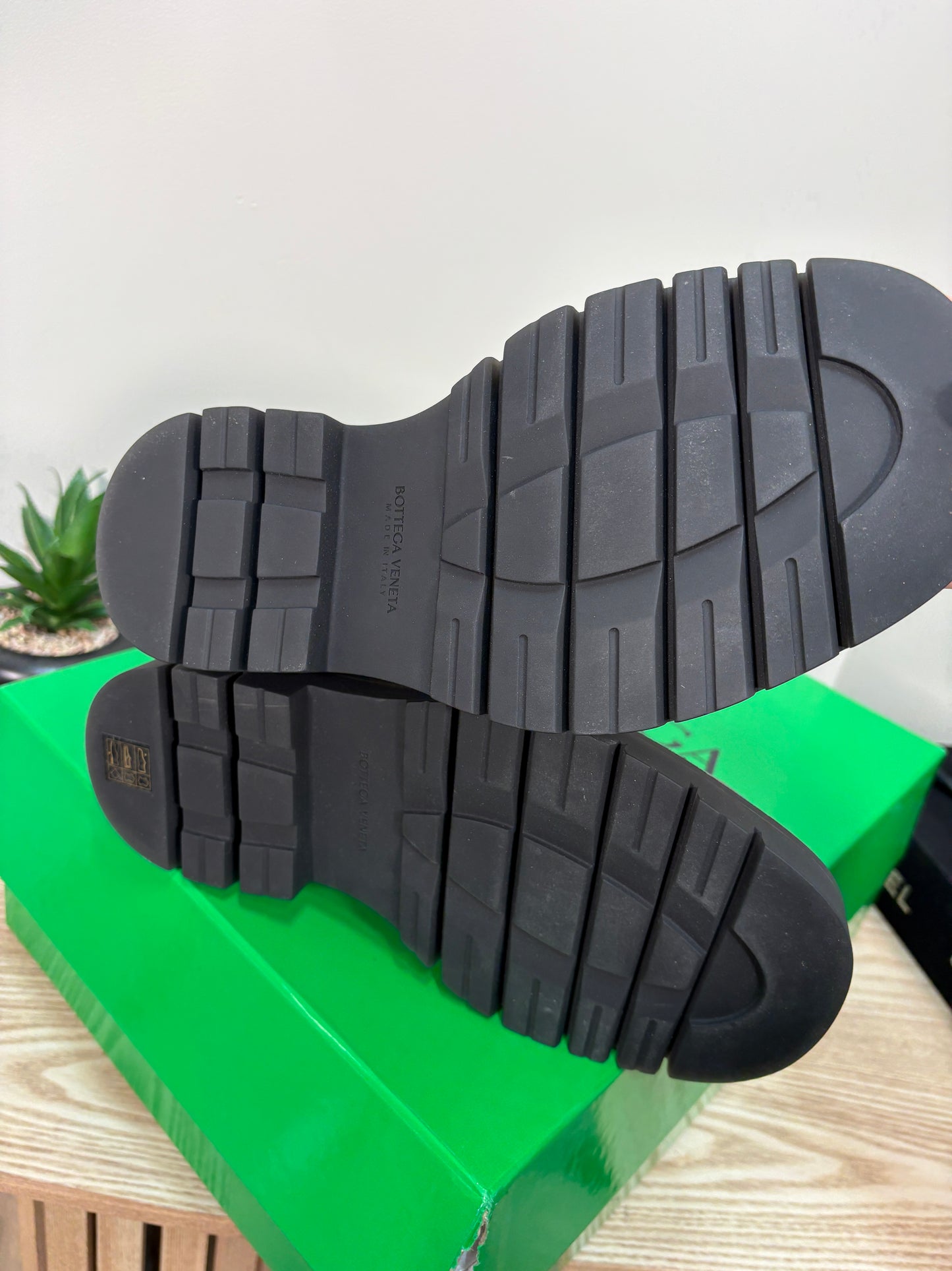 Bottega Veneta Intrecciato Leather Derby Shoes - 38/UK5