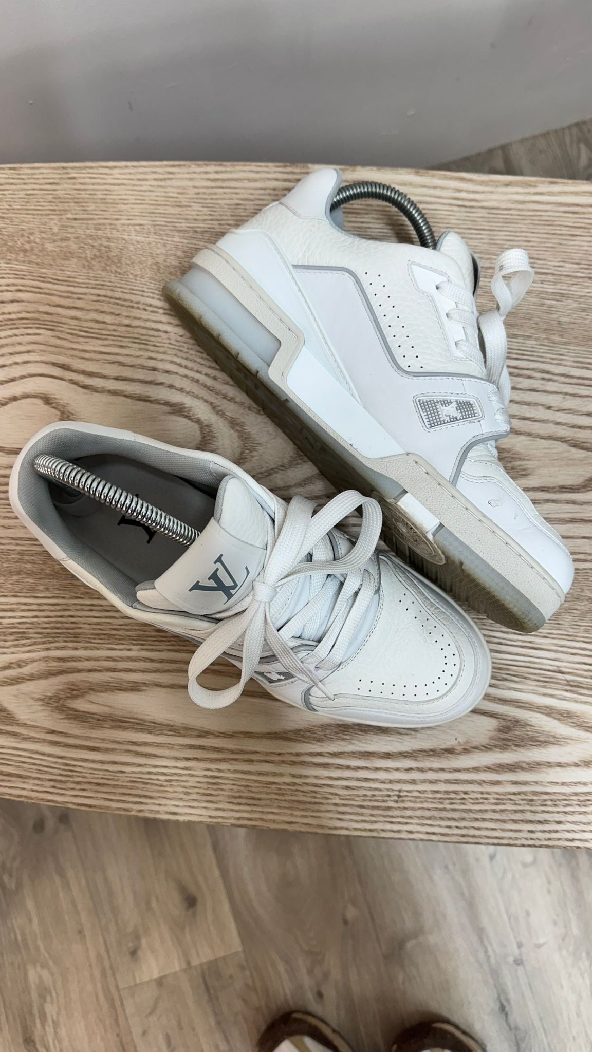 Louis Vuitton White Monochrome Trainers – EU 38 / UK 5