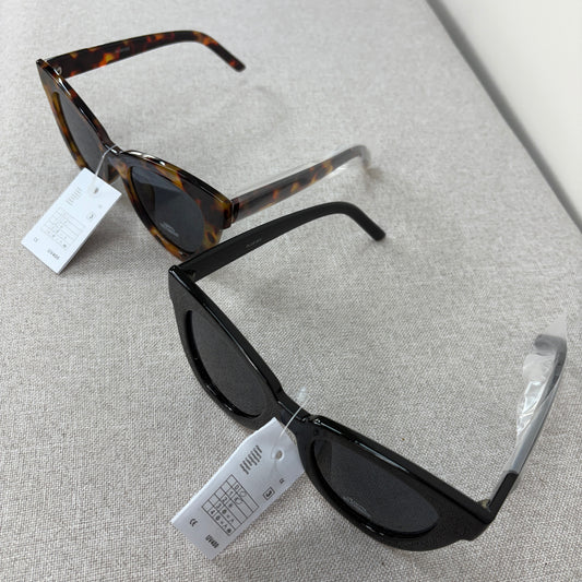 Boohoo Twin Pack Chunky Oversize Cateye Sunglass- Brand New