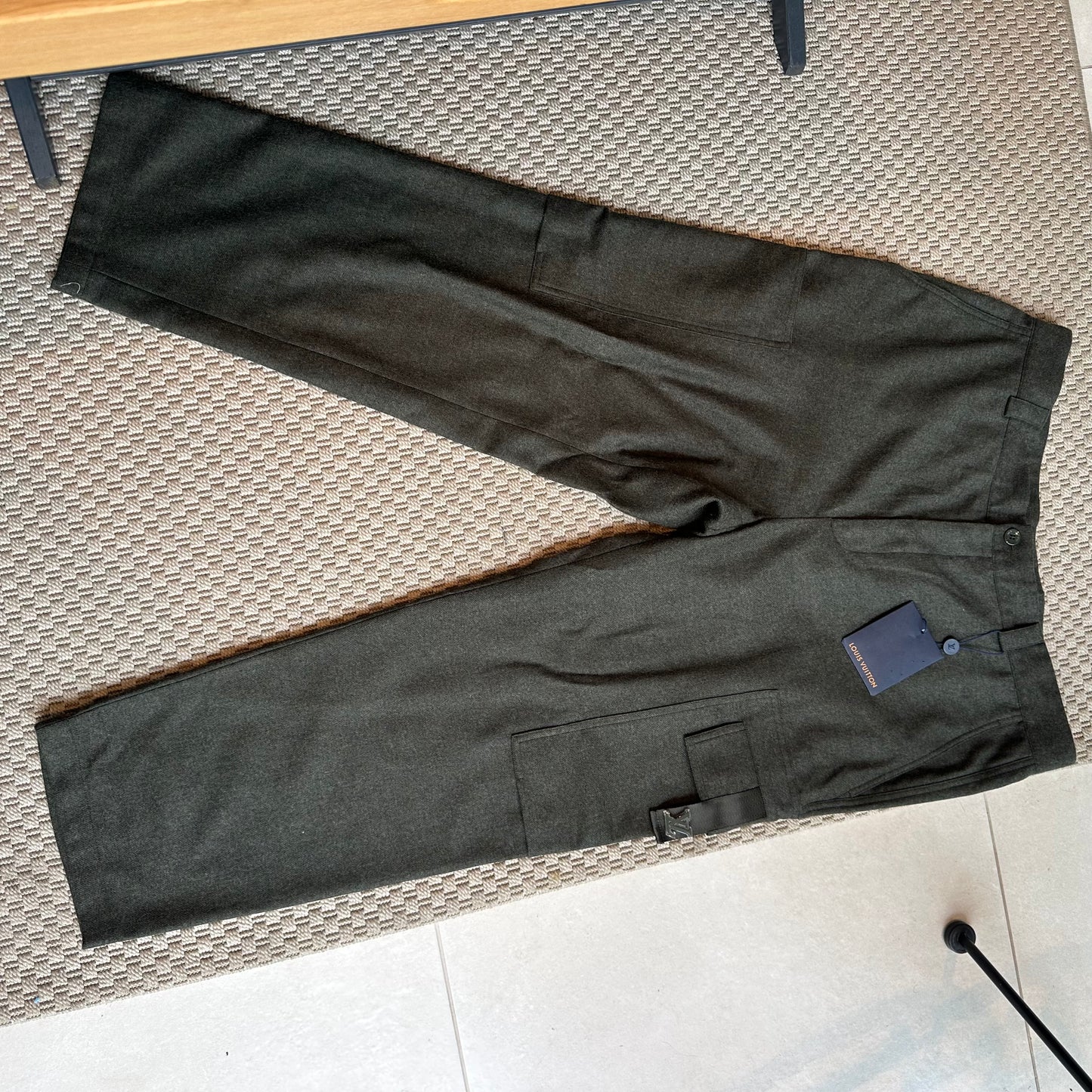 Louis Vuitton Grey Tailored Wool Cargo Trousers , brand new – IT 56