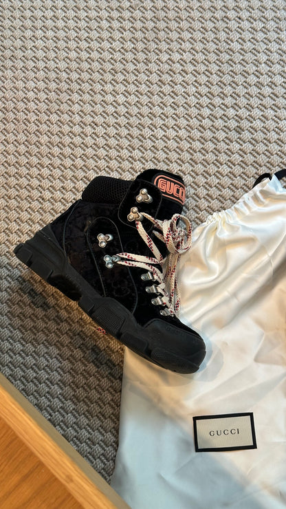 Gucci Black Crystal Velvet Flashtreck Chunky Boots – EU 37.5 / UK 4.5