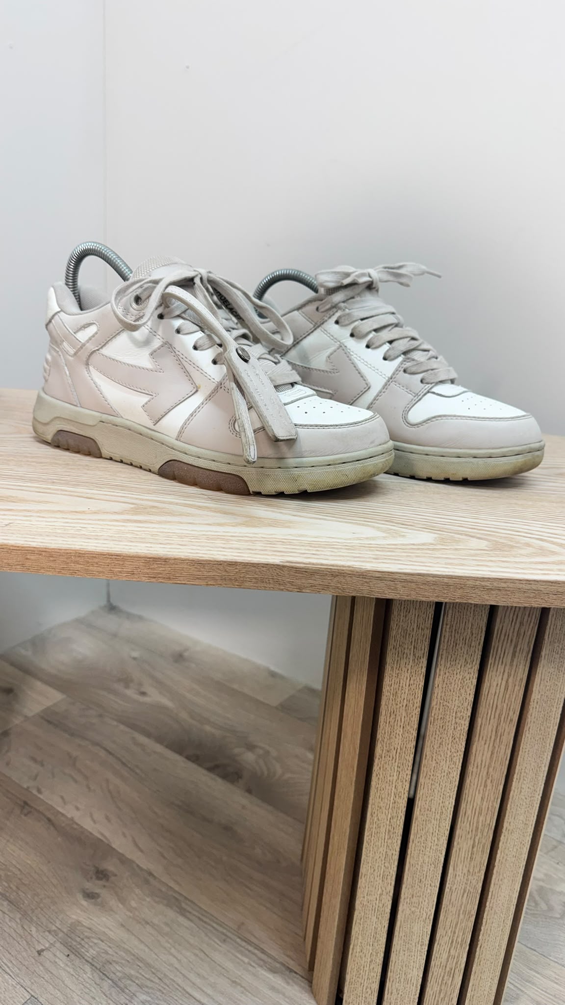 Off-White White & Nude Out Of Office Trainers – EU39 / UK6