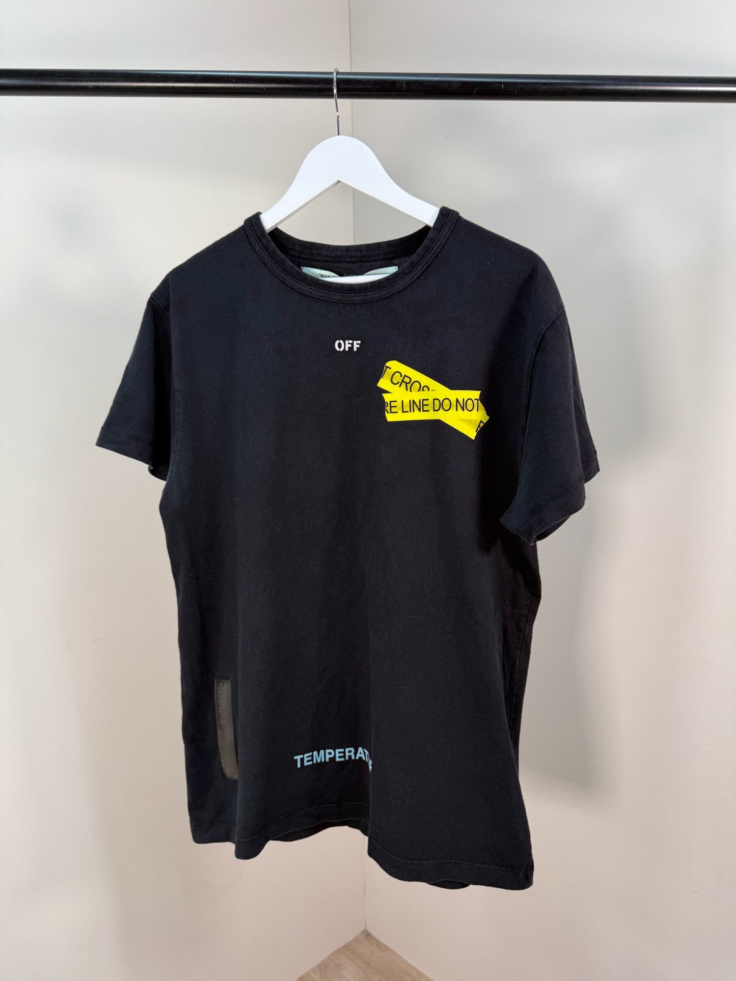Off-White Black Yellow Tape Cross T-Shirt - Small oversize