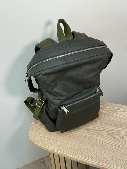 Bottega Veneta Army Green Deer Leather Backpack - 35 x 44 x 15 cm