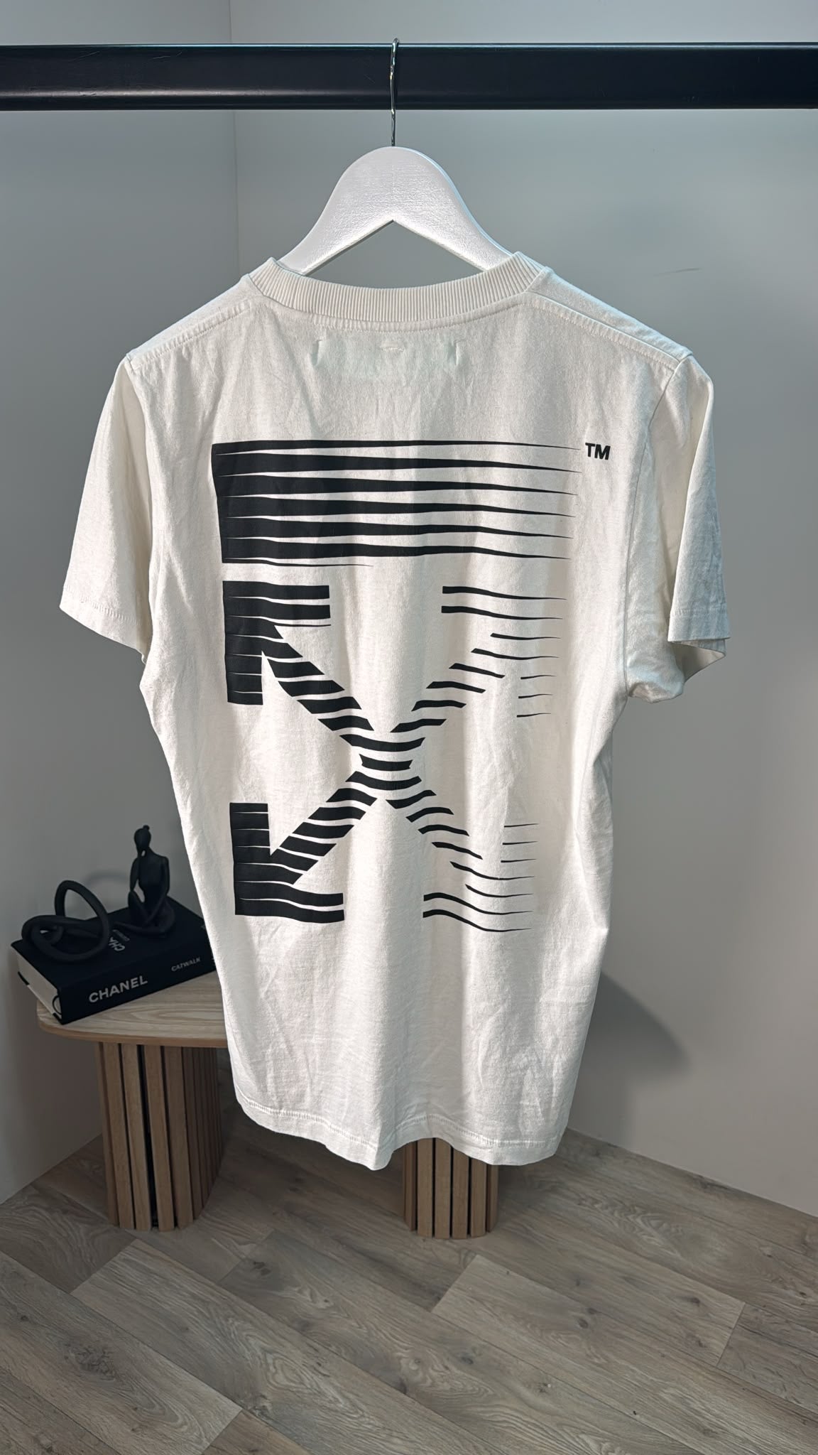 Off-White White 4 Logo Graphic Logo T-Shirt – Small