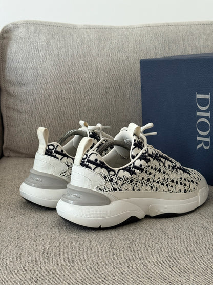 Dior B24 White Black Oblique Trainers - UK9/EU43