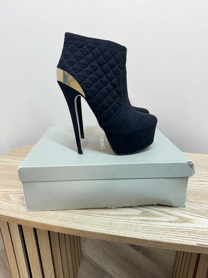 Carvela Black Quilted Ankle Boots – EU 38 / UK 5