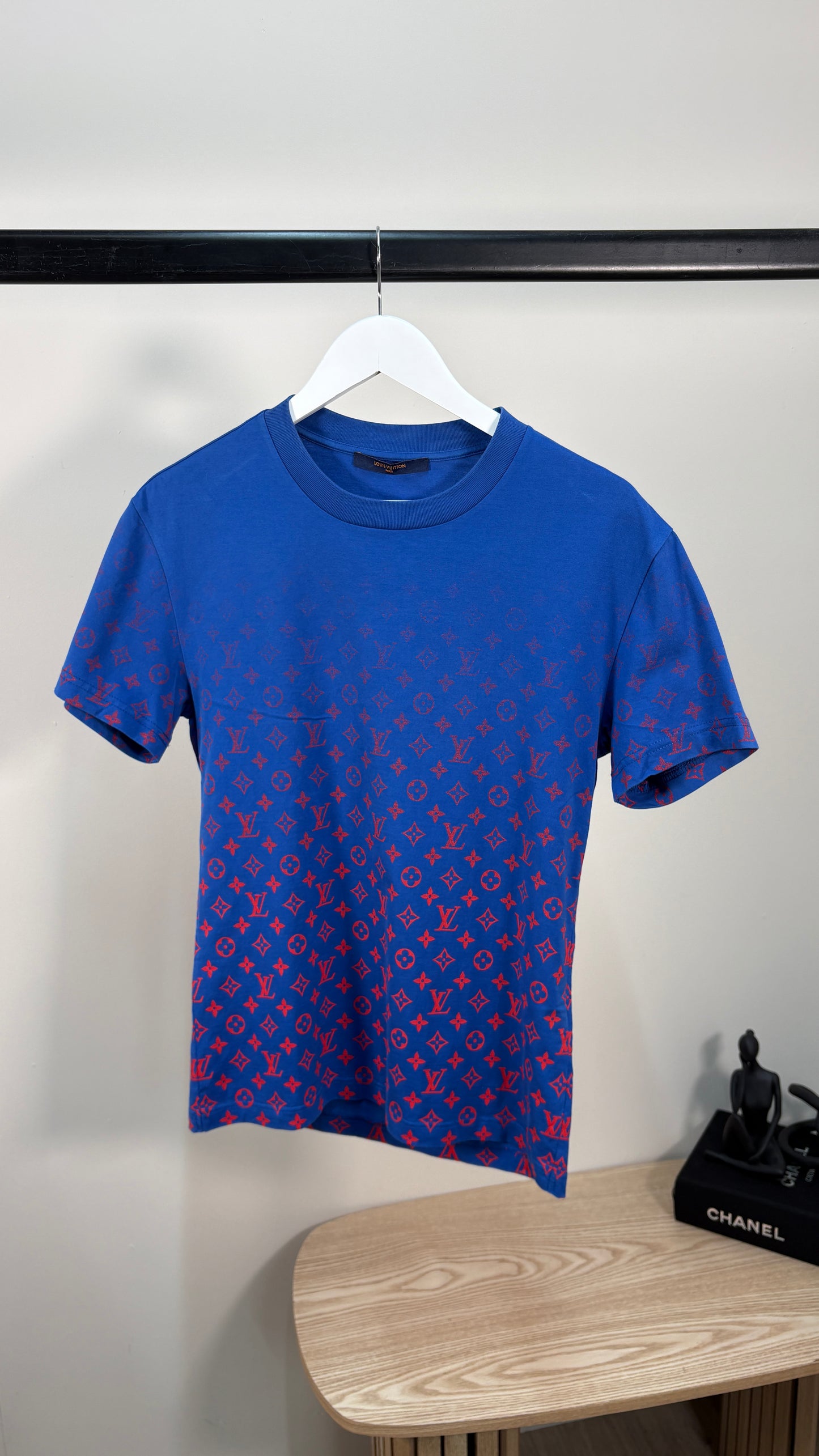 Louis Vuitton Blue Monogram T-Shirt – UK Small