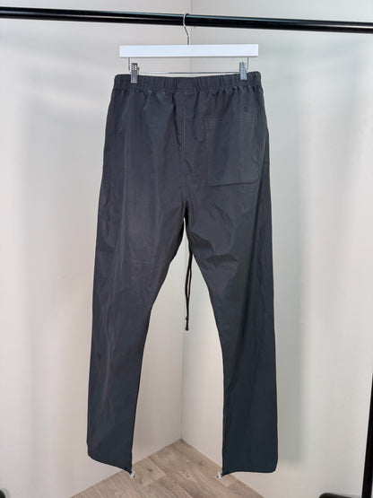 Essentials Black pants - Medium