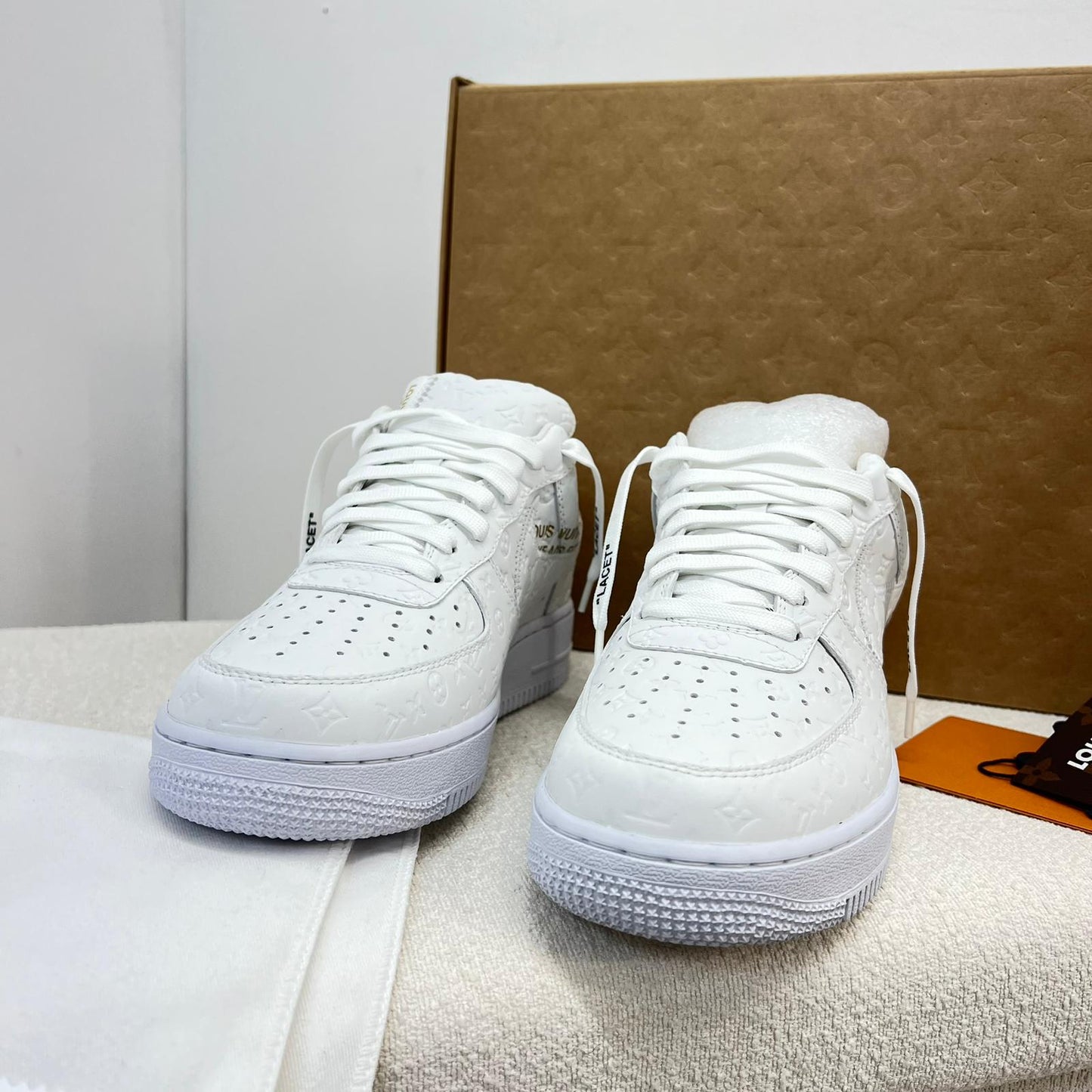 Louis Vuitton And Nike White "Air Force 1" By Virgil Abloh - Brand New In Box US 8/ UK 7.5