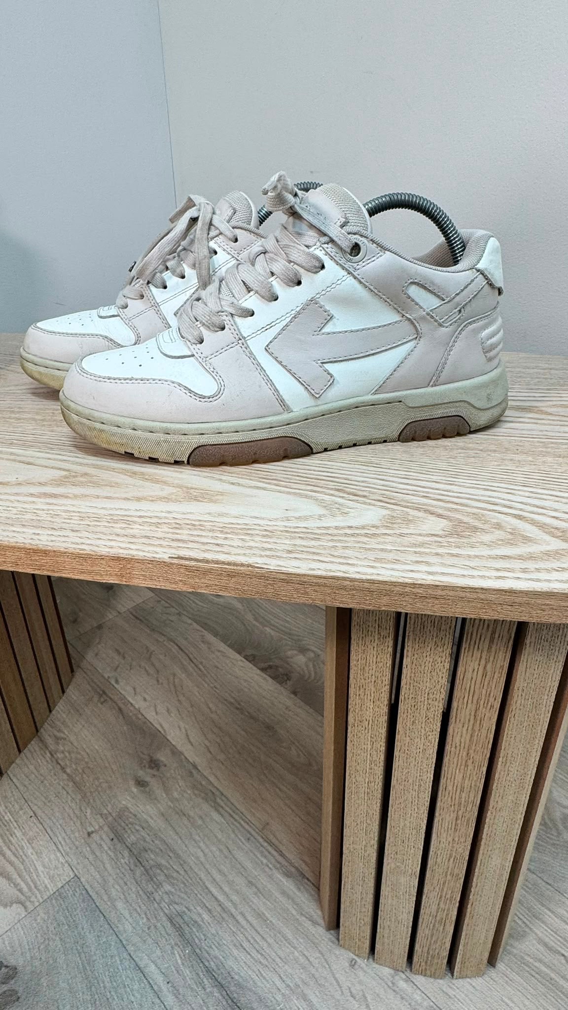 Off-White White & Nude Out Of Office Trainers – EU39 / UK6