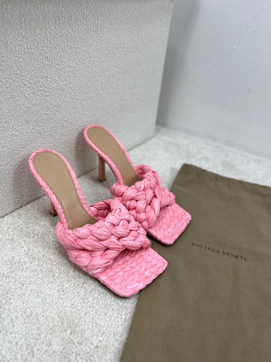 BOTTEGA VENETA Blossom Intrecciato Raffia Thatch Mule Heels - UK 4.5