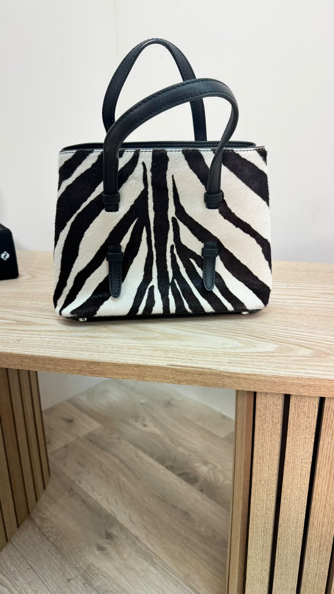 Alaïa Black & White Le Mina 16 Micro Calf Hair Bag – 13.5 x 16.5 x 8 cm