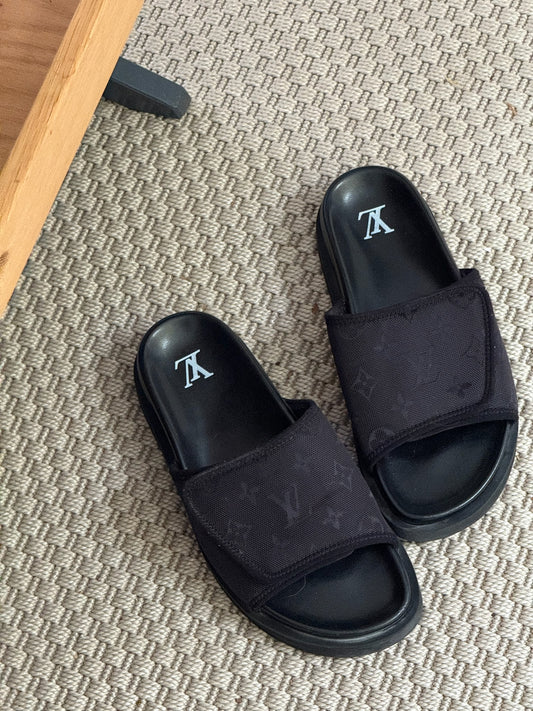 Louis Vuitton Miami Mule Black Monogram Sliders - UK 6