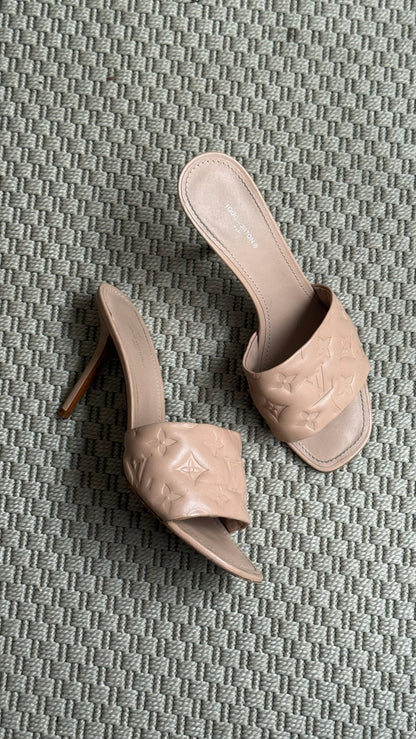 Louis Vuitton Dusty Pink Revival Mogogram Heels - UK 7