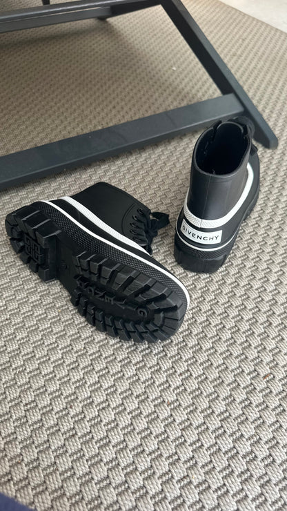 Givenchy Black & White Glaston Boots – EU 36 / UK 3
