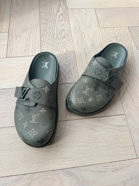 Louis Vuitton Khaki LV Monogram Slider Mules – Brand New UK 8