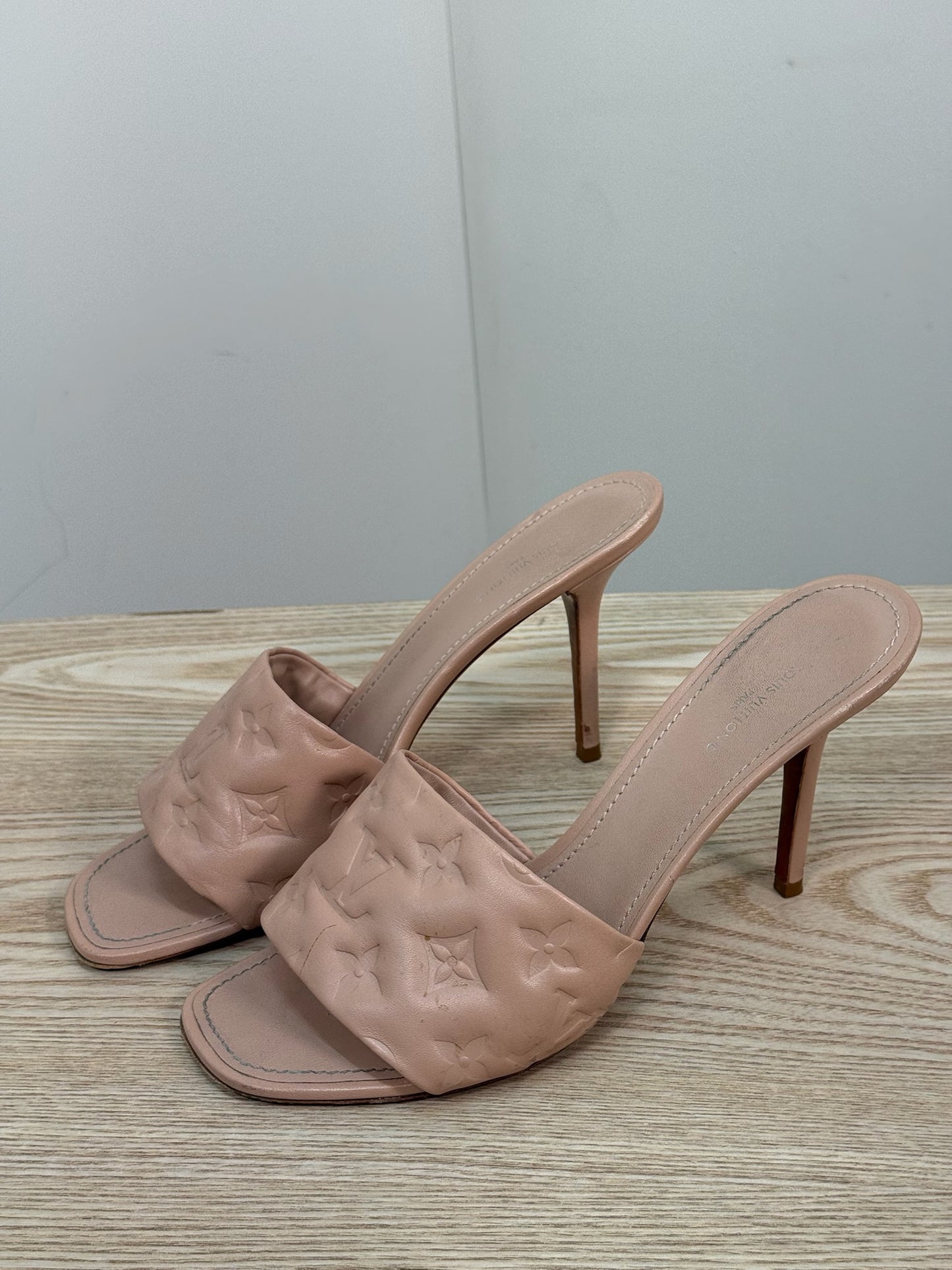 Louis Vuitton Dusty Pink Revival Mogogram Heels - UK 7
