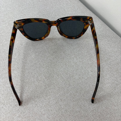 Boohoo Twin Pack Chunky Oversize Cateye Sunglass- Brand New