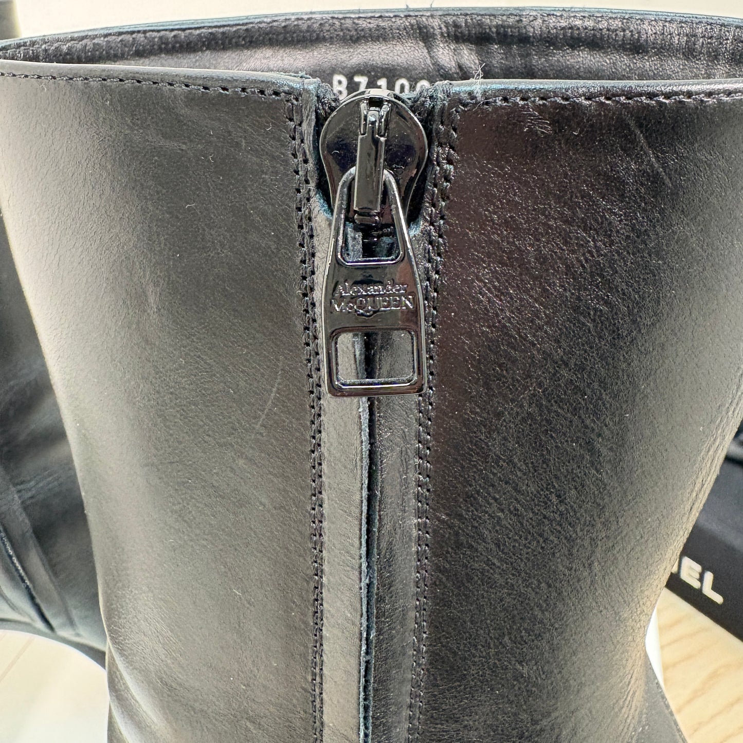 Alexander Mcqueen Black Platform Chunky Boot - 39/UK6