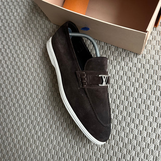 Louis Vuitton Brown Estate Loafers – 8.5