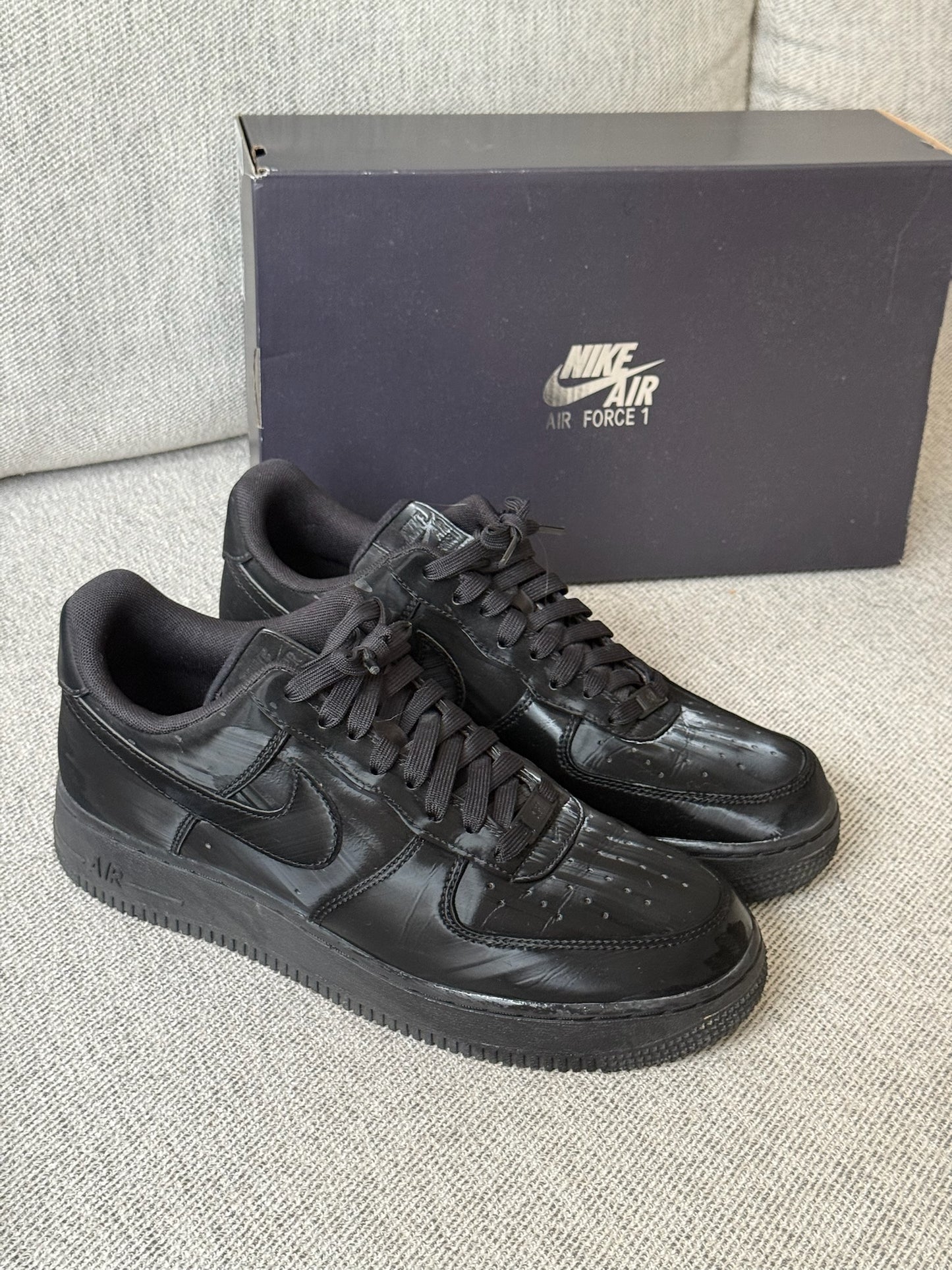 Nike Air Force 1 '07 Luxe Trainers in Black Leather - UK 7.5