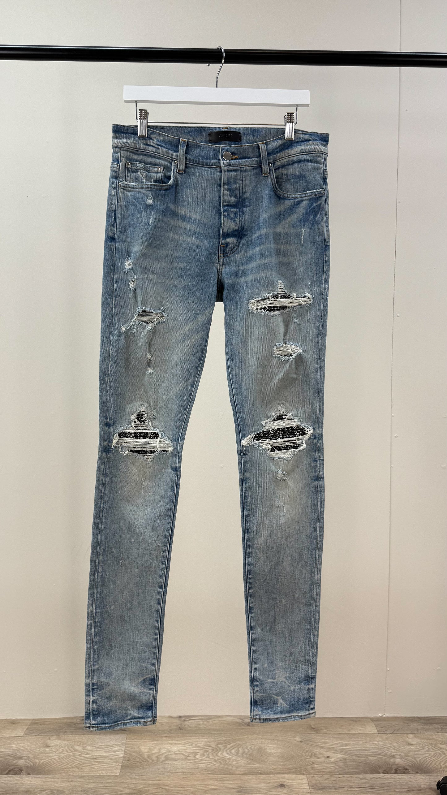 Amiri Blue Bandana MX1 Jeans -32