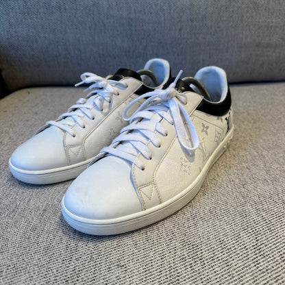 Louis Vuitton White Black Monogram Eclipse Trainers – UK 7.5