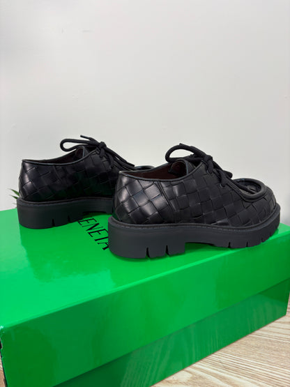 Bottega Veneta Intrecciato Leather Derby Shoes - 38/UK5
