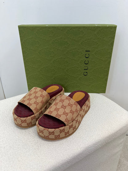 Gucci Platform camel and ebony maxi GG canvas Slide Sandal (Eu 35.5/ UK 2.5) Fits 3