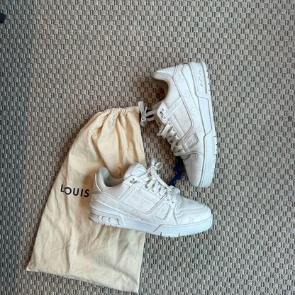 Louis Vuitton White Monogram LV Trainer – UK 7.5