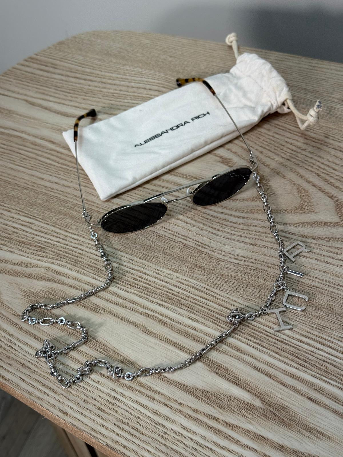 Alessandra Rich Silver Oval On-chain Sunglasses - One Size