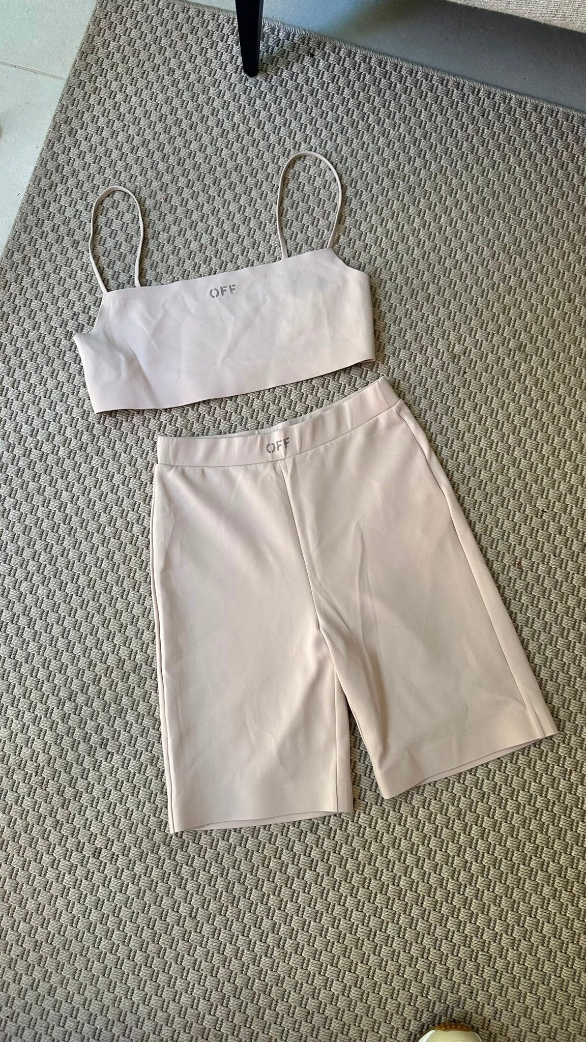 Off-White Nude Logo Crop Top & Cycling Shorts Co-Ord Set – IT 40 / UK 8