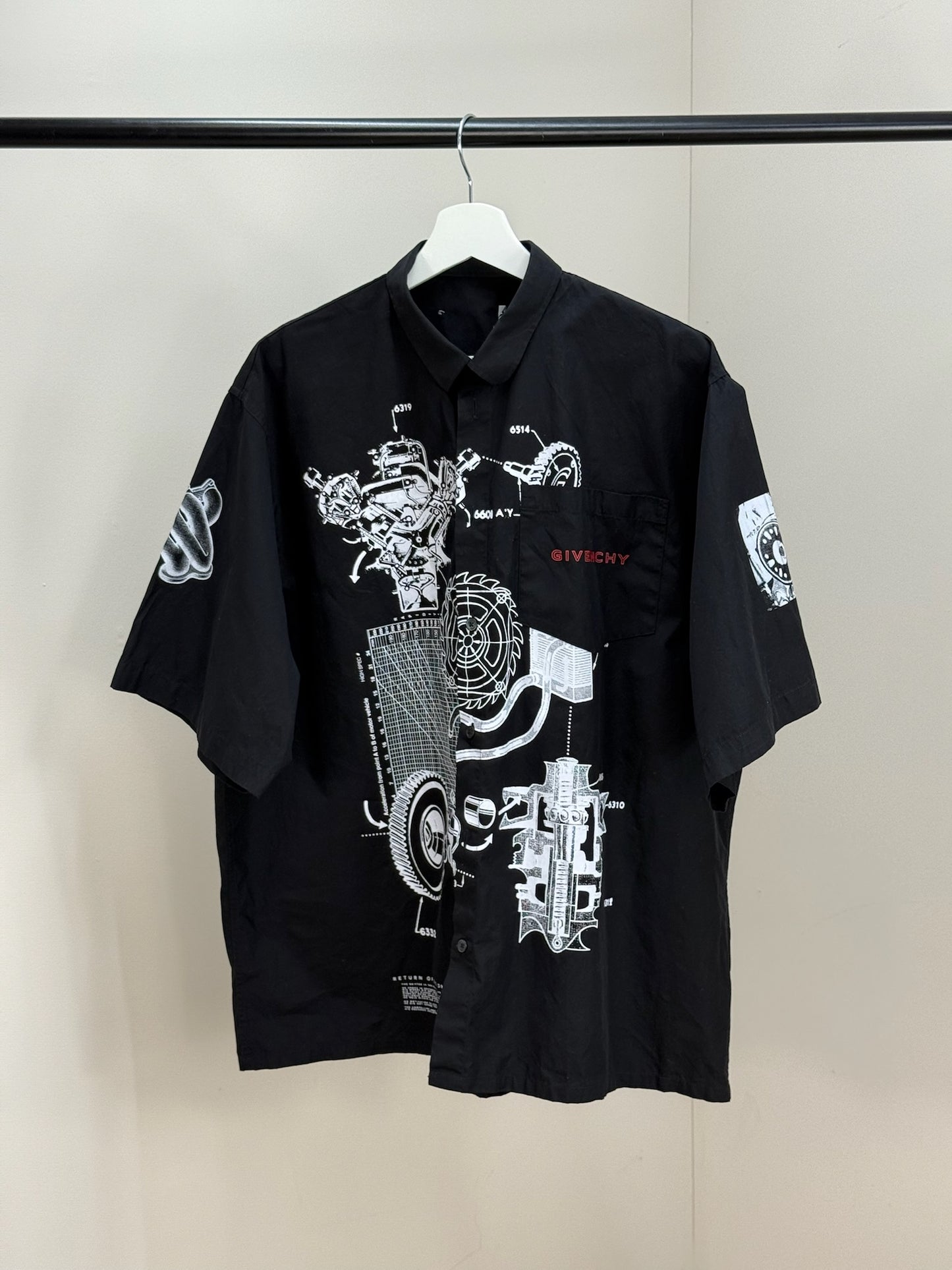 Givenchy Black Schematic Graphic Sports Shirt - 39