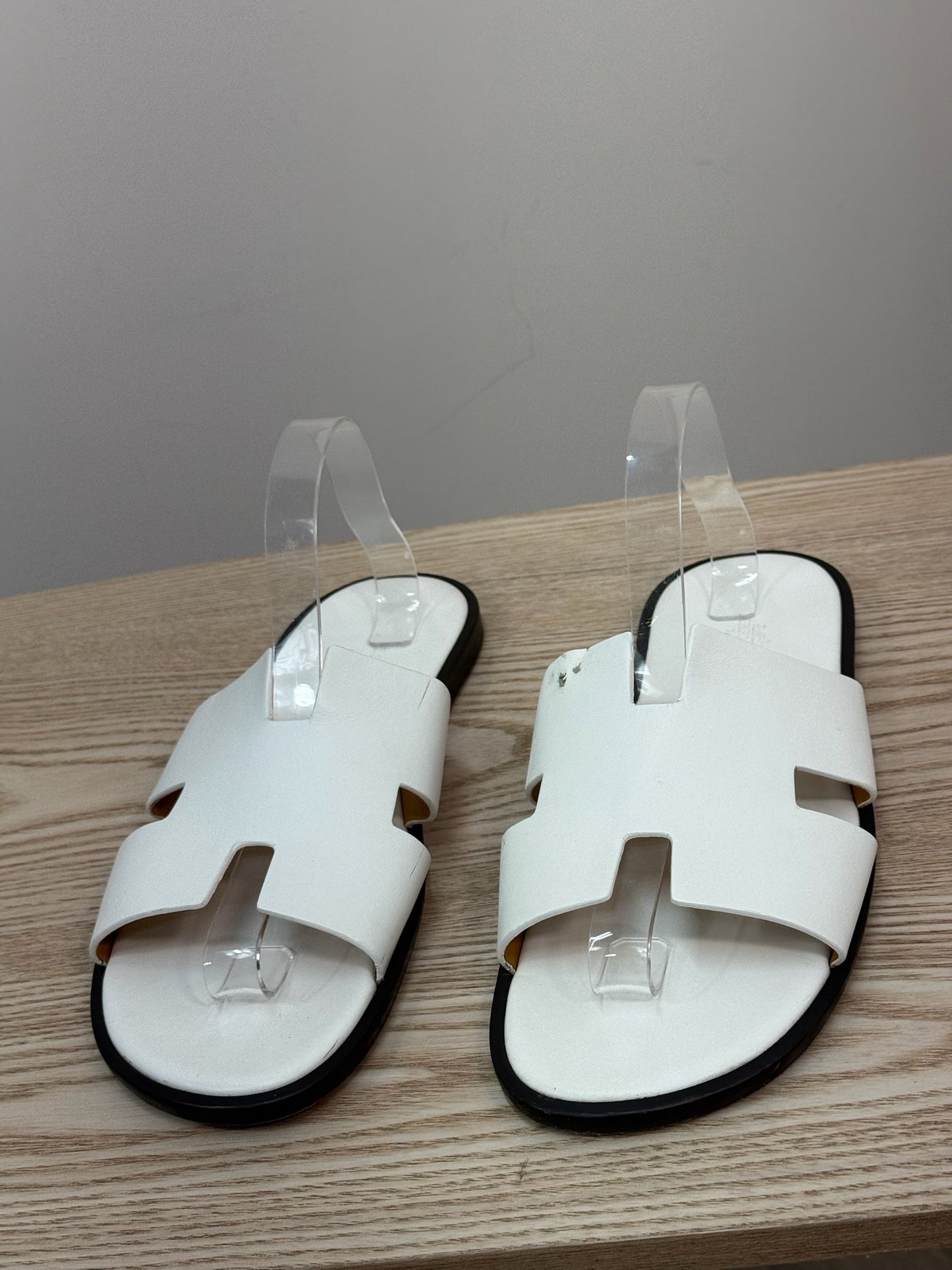 Hermès White Oran Leather Slider EU44/UK10