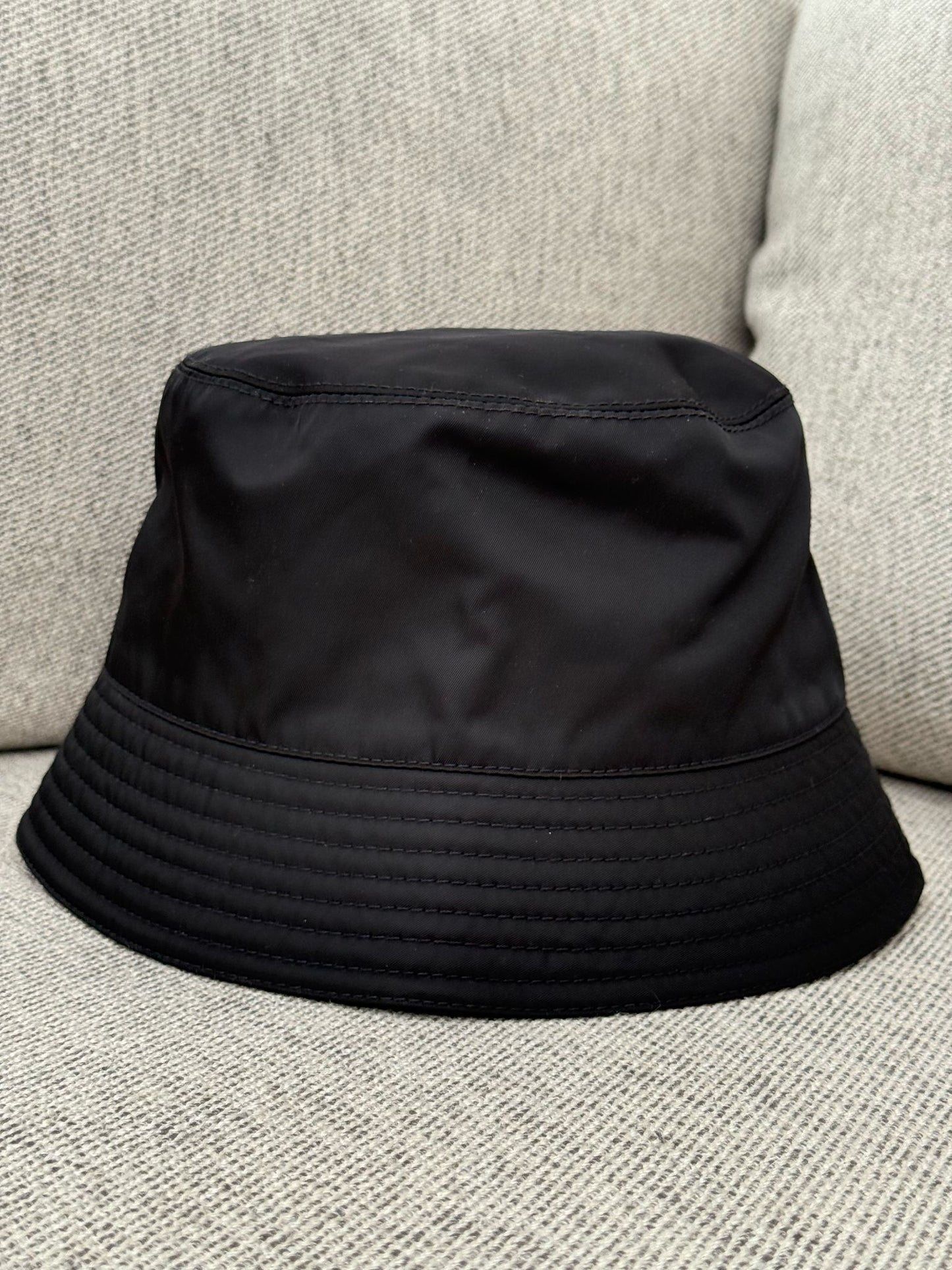 Prada Black Re-Nylon Plaque Bucket Hat - Large In Tags