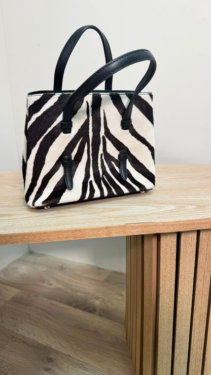 Alaïa Black & White Le Mina 16 Micro Calf Hair Bag – 13.5 x 16.5 x 8 cm