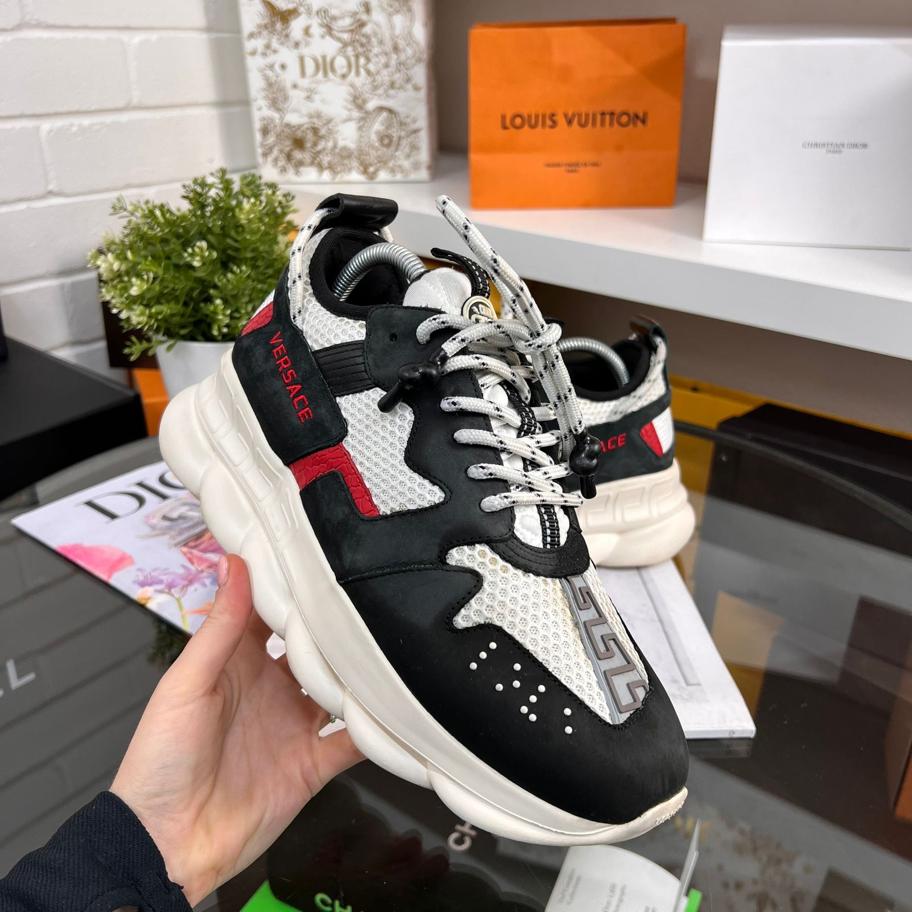 Versace chain reaction hot sale black and red