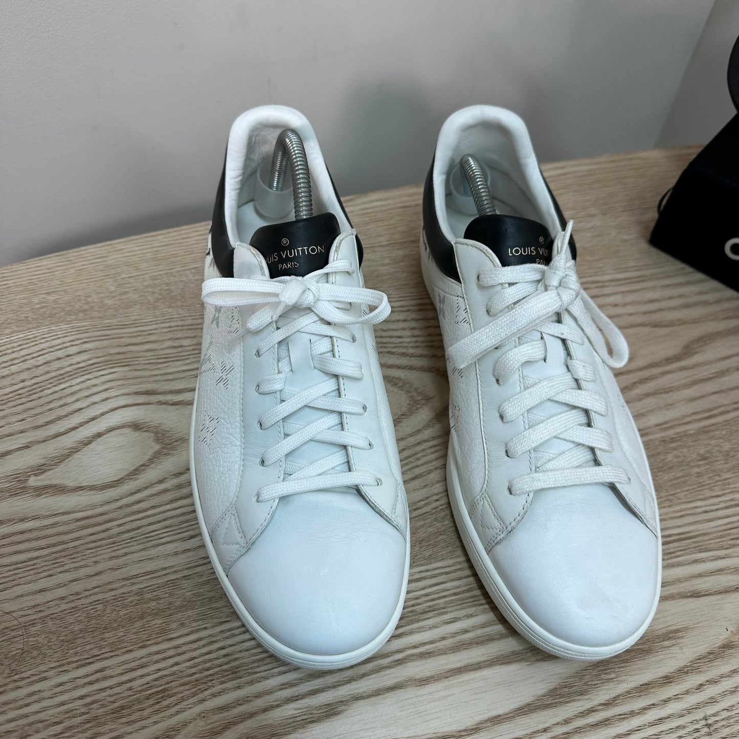Louis Vuitton White Black Monogram Eclipse Trainers – UK 7.5