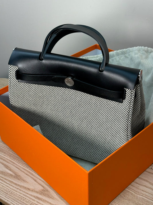Hermès  Herbag 31 Vache Hunter Toile Quadrille Viking Black White Full Set