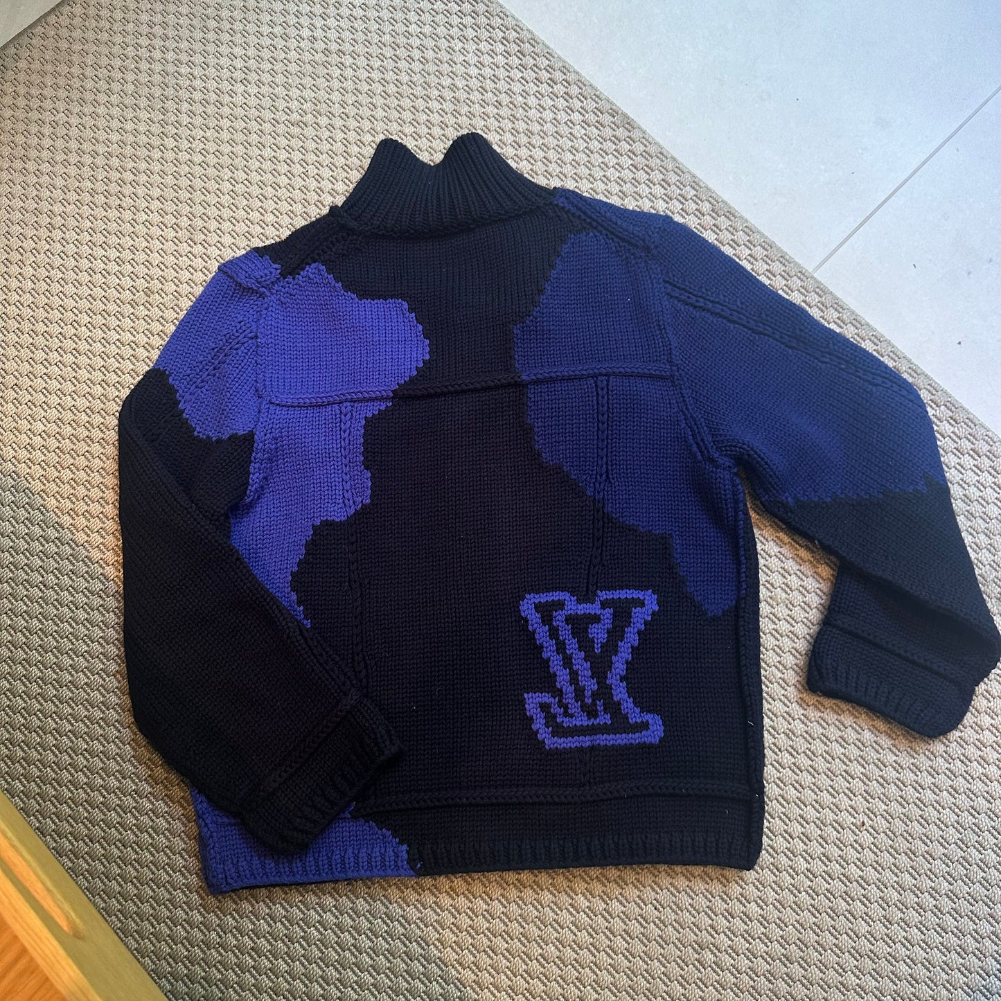Louis Vuitton Intarsia Heavy Knit Cardigen In Blue. Collectors item  - XXL