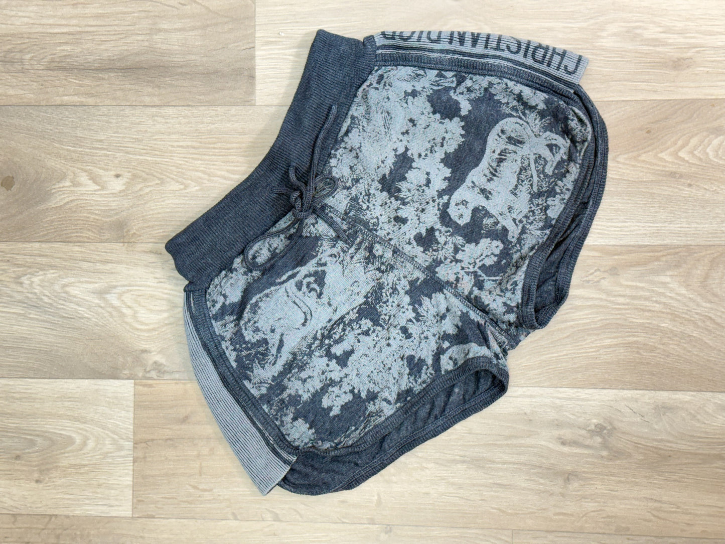 Dior Grey Toile De Jouy Motif Set - UK 8