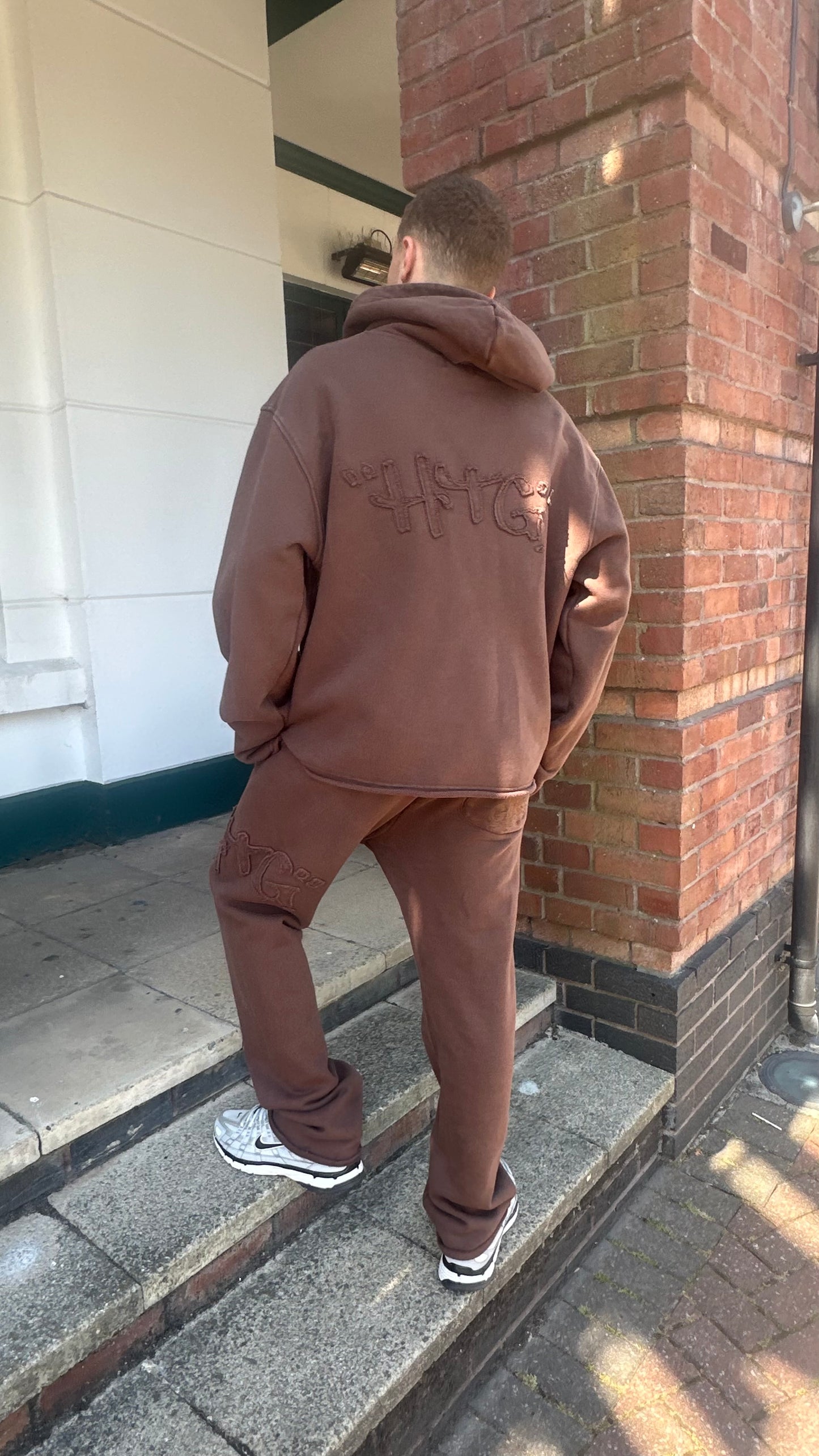 Honor The Gift Brown Embroidered Script Tracksuit – Large Hoodie / Medium Bottoms