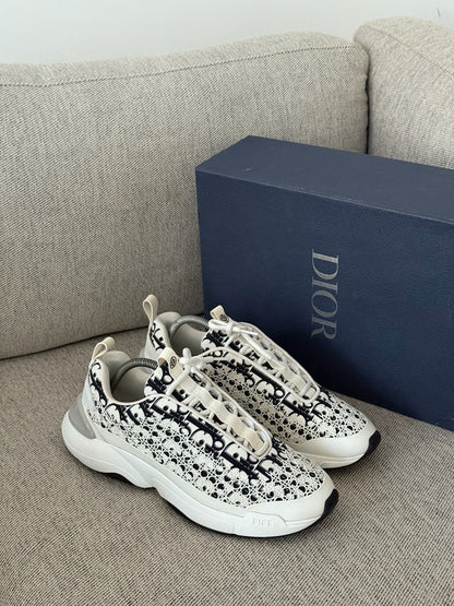 Dior B24 White Black Oblique Trainers - UK9/EU43