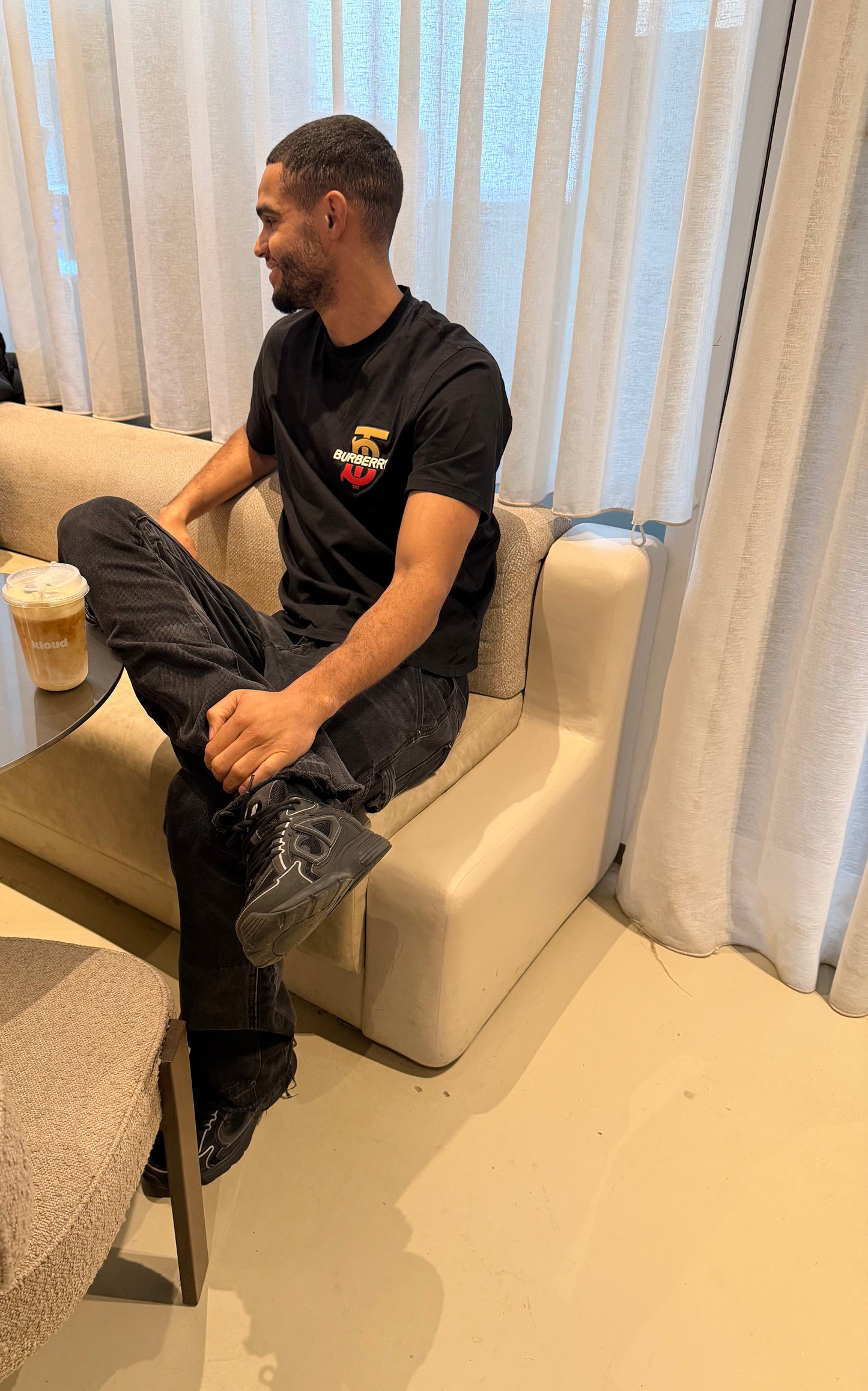 Burberry Black TB Logo T-Shirt – Medium