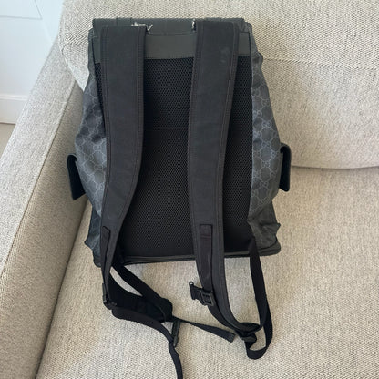 Gucci Black GG Supreme Backpack – W35 x H46 x D12 cm