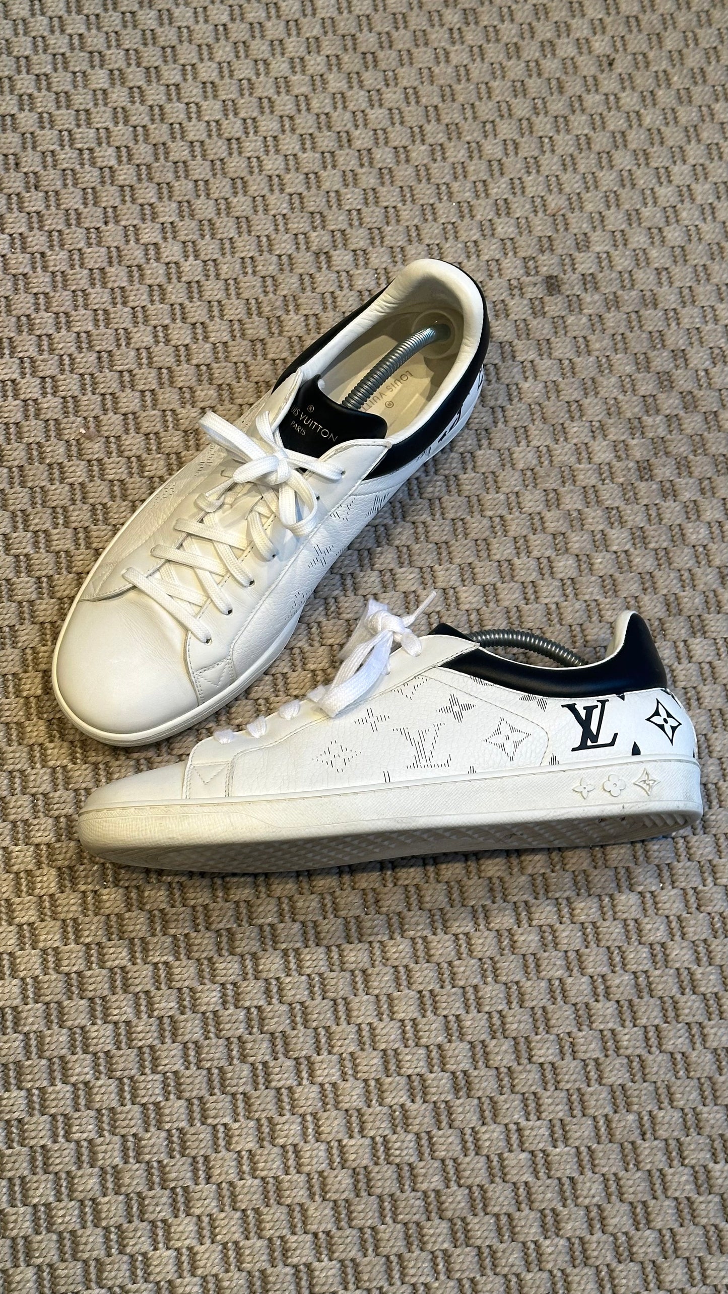 Louis Vuitton White Black Monogram Eclipse Trainers – UK 7.5