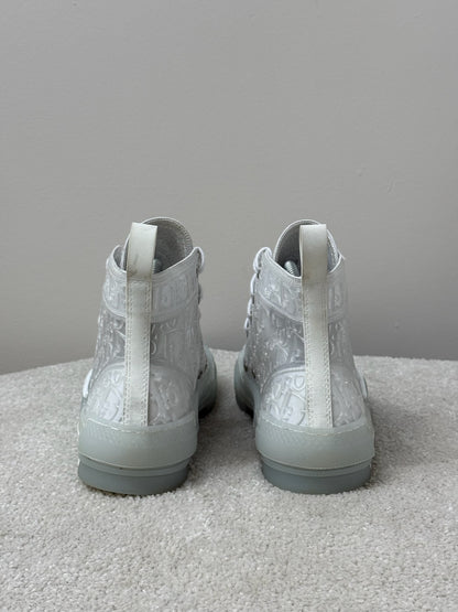 Dior White B23 Hightop Trainers- Mens - UK 6