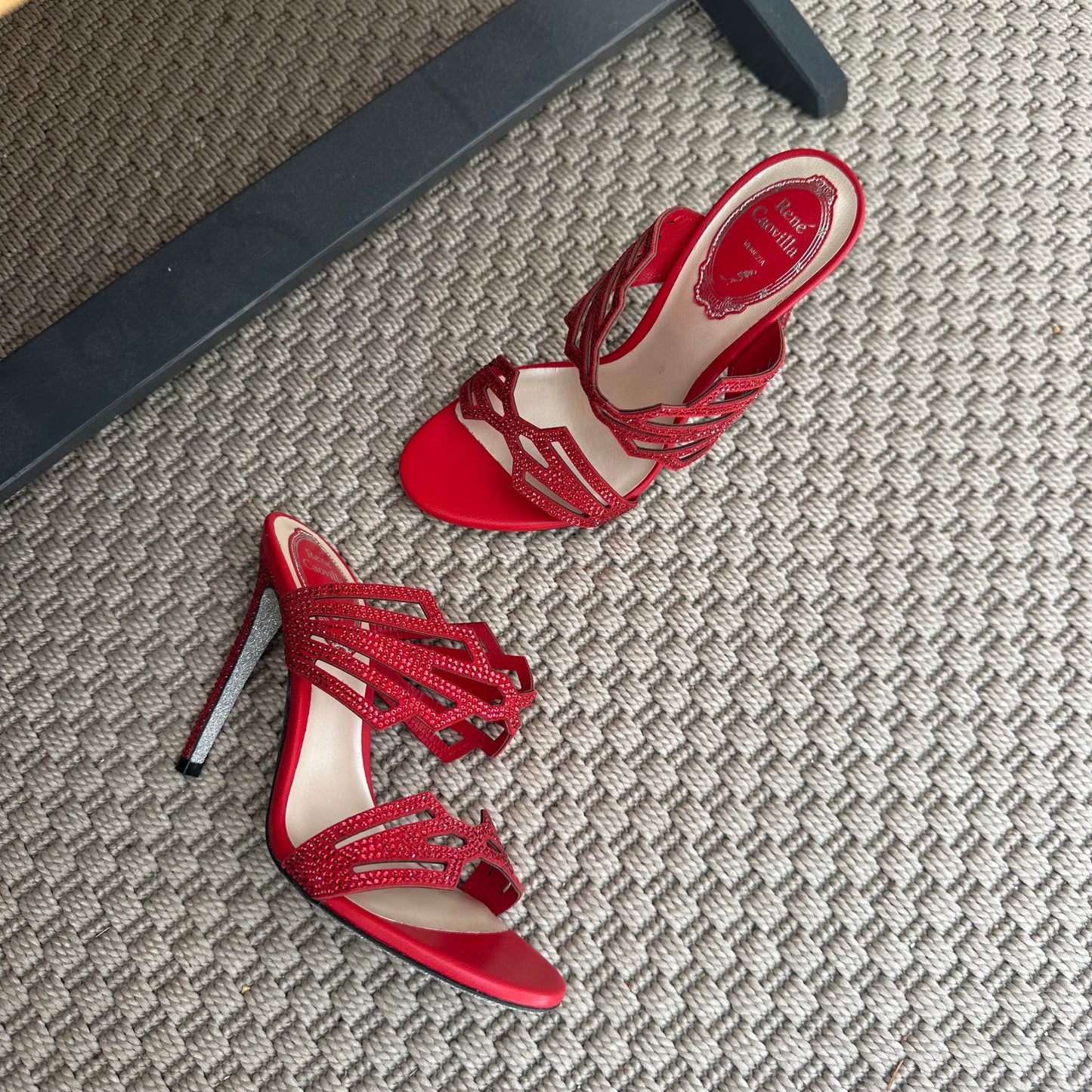 René Caovilla Red Crystal Embellished Mule Heels – EU 35.5 / UK 2.5