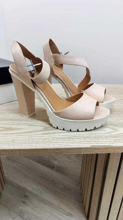Kurt Geiger Panther Nude White Block Heels – EU 38 / UK 5
